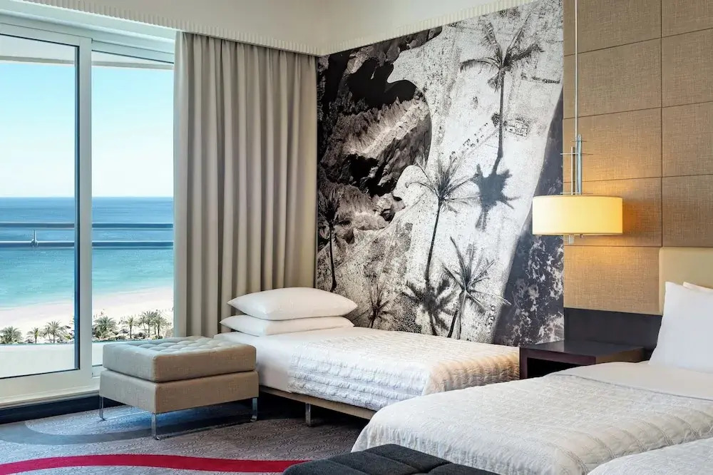 Двухместный клубный номер Deluxe с видом на океан 2 отдельные кровати в Le Meridien Al Aqah Beach