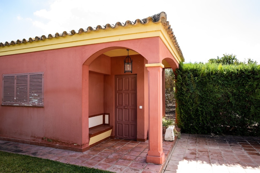 Villa Lucrecia