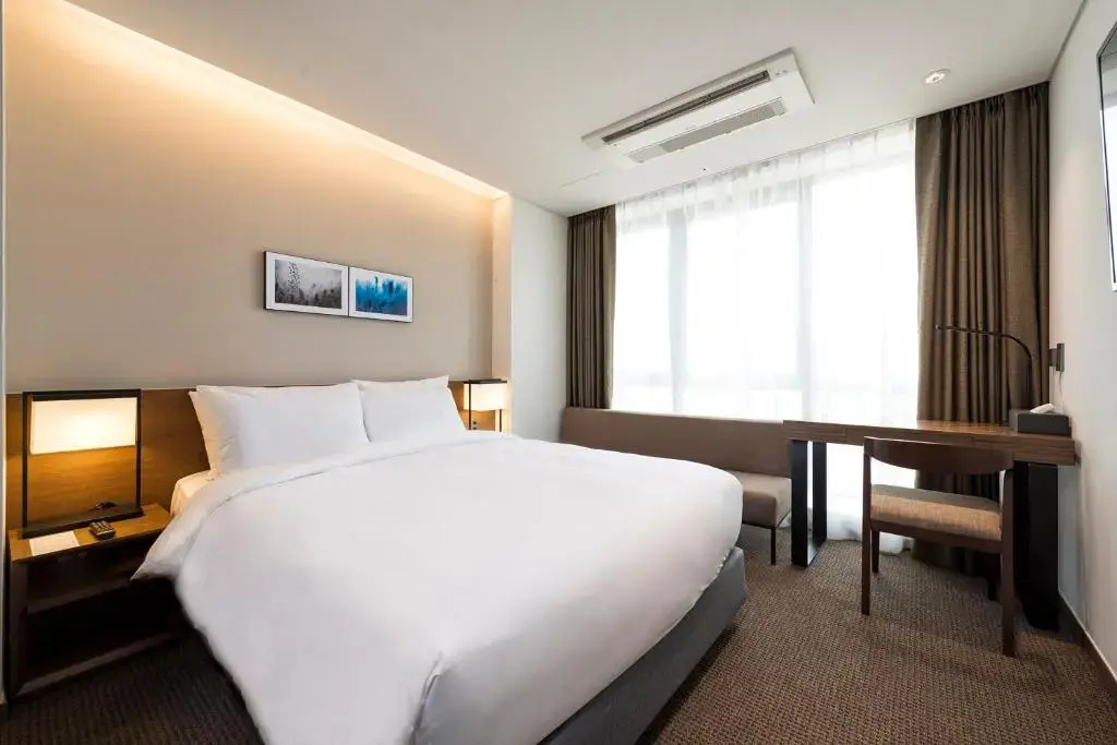 Superior Double room (full double bed)