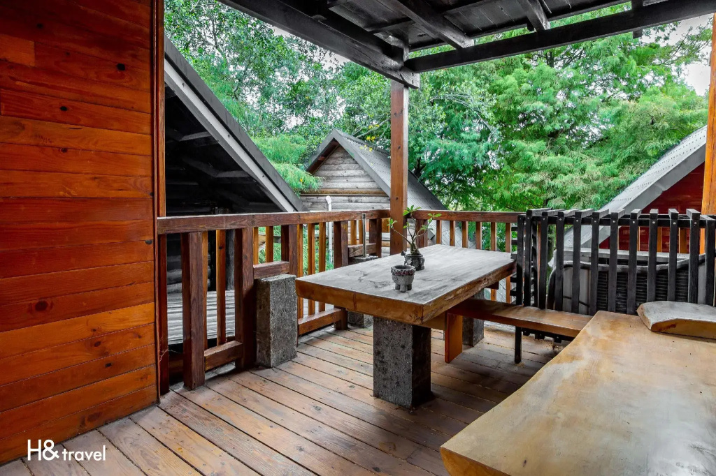 Balcony & Terrace