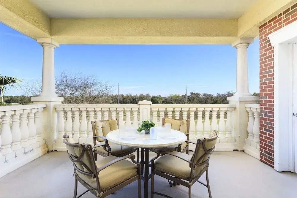3 Bed 3 Bath condo w/ TV Golf Course Views by RedAwning