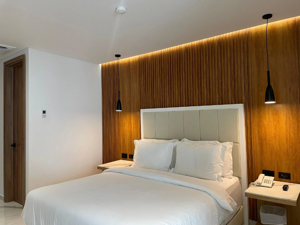 Hotels 111 — 4