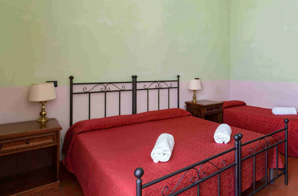 Triple room