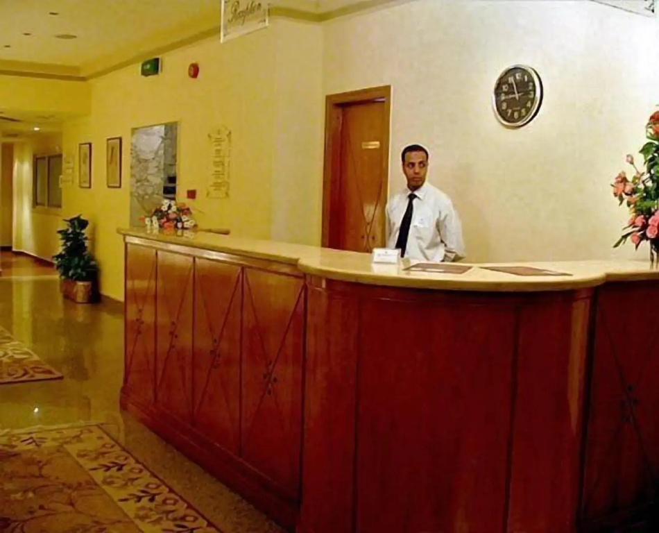 Golden Carven Hotel - Général