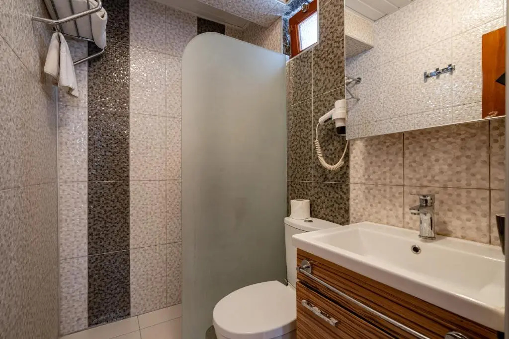 Standard Double room with balcony (full double bed)