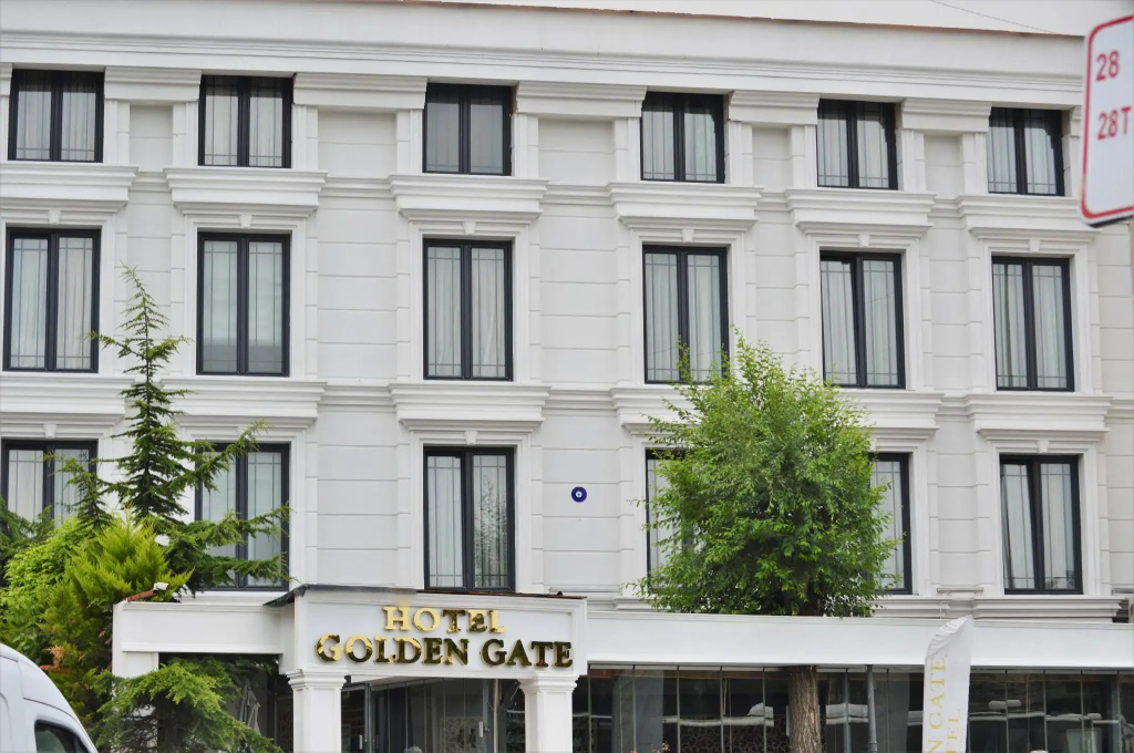Hotel Goldengate — 4