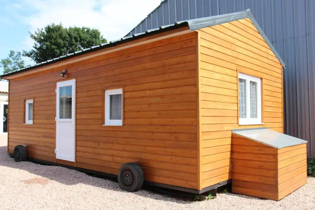 2 Bedrooms Chalet