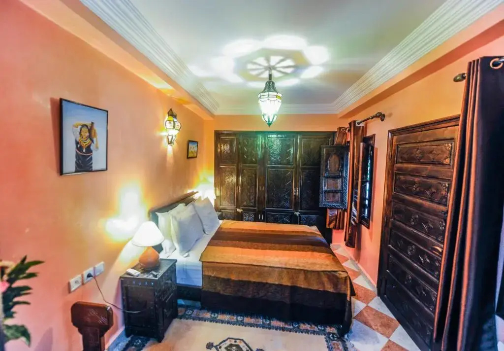Economy room