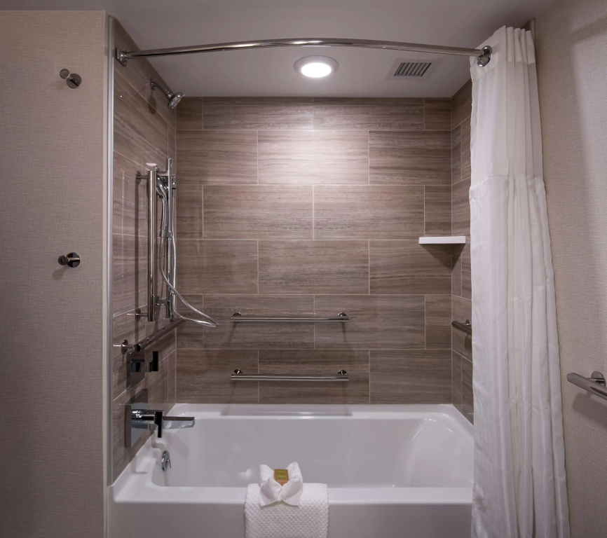 DoubleTree by Hilton Madison East - Général