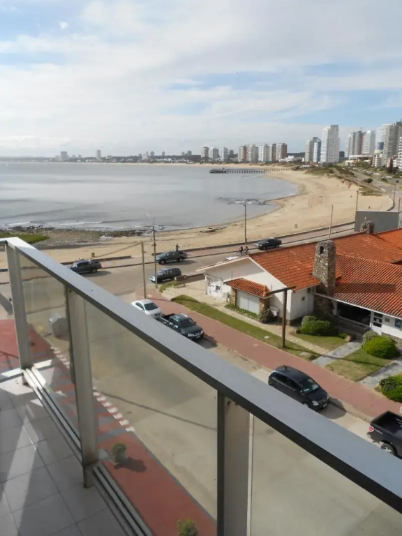 Beach & Waterfront