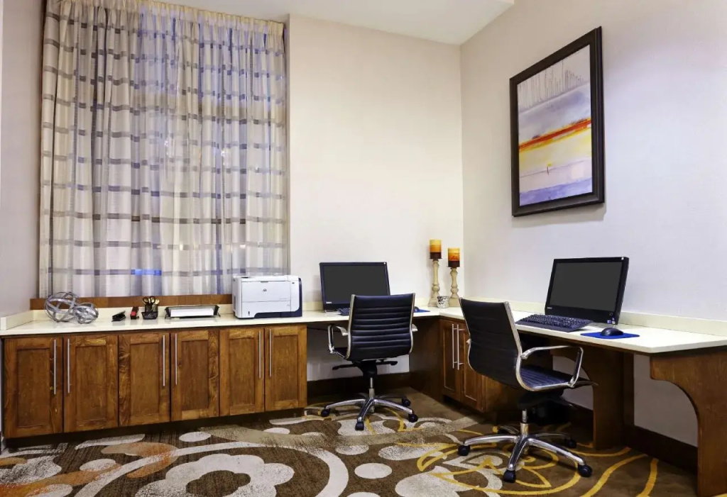 Hotel photo 11