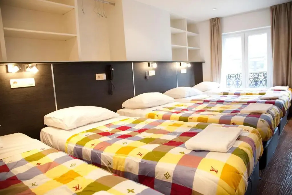Economy Triple room