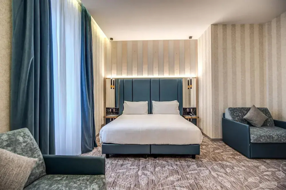 Deluxe Quadruple room
