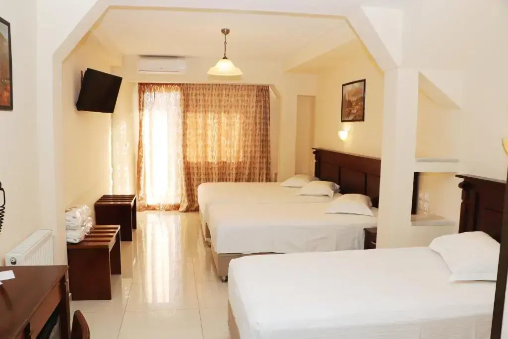Hotel Kosta Famissi - Chambres