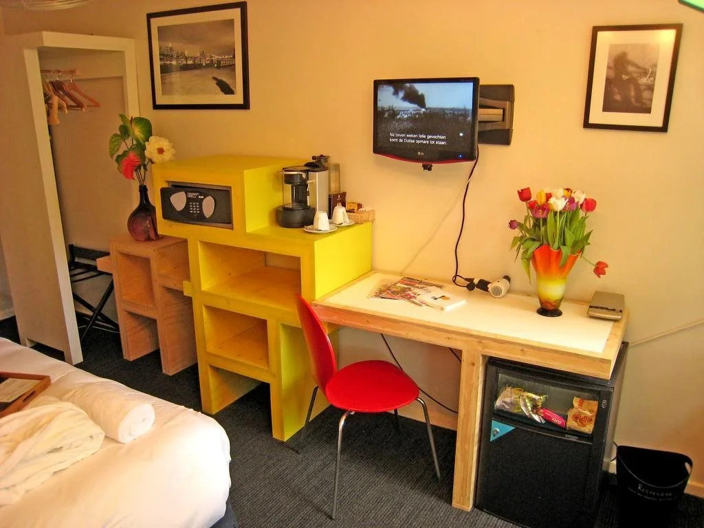 Rosalia's Inn Upstairs by null