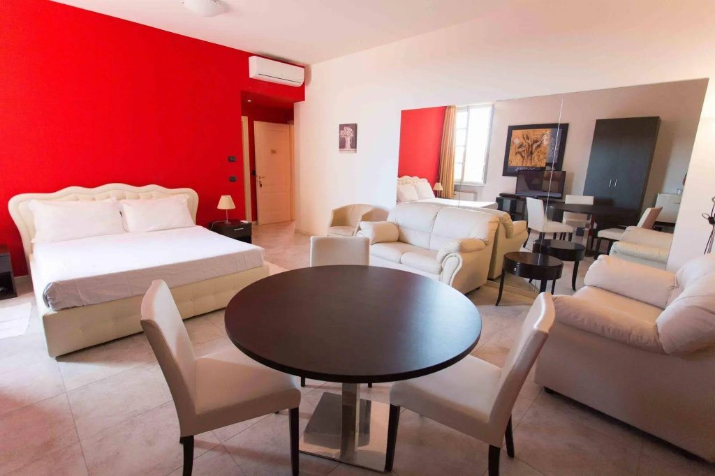Hotel photo 12