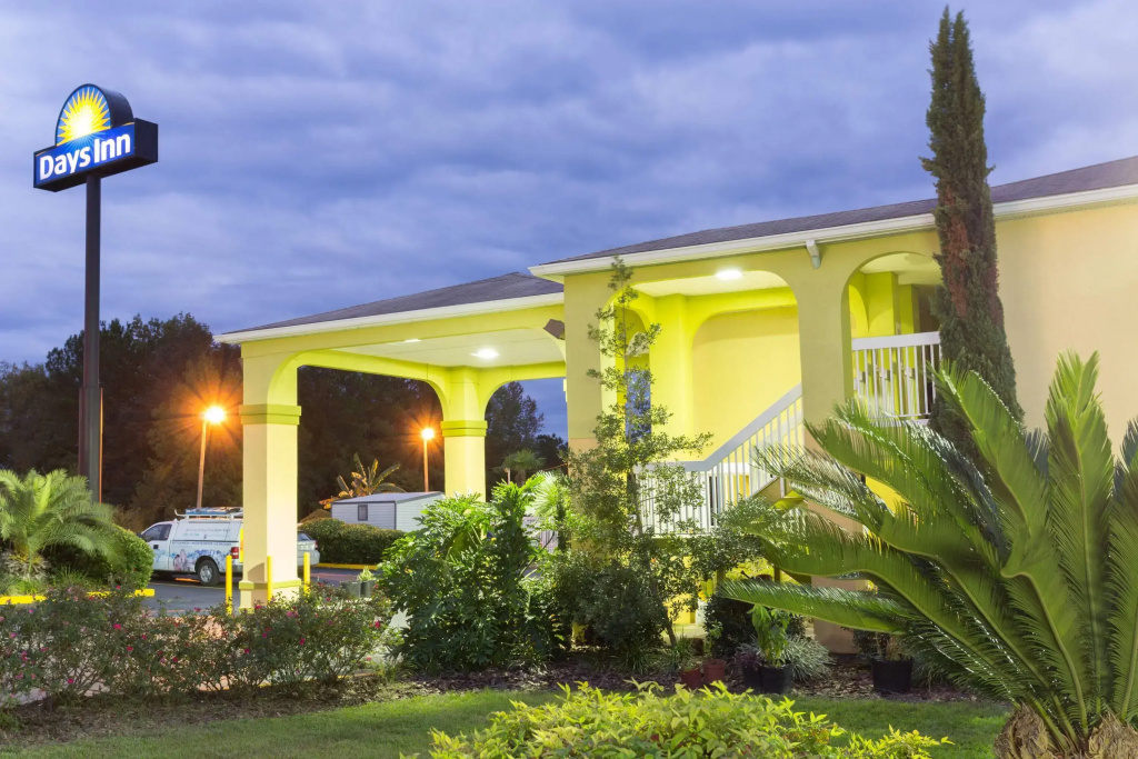 Days Inn by Wyndham Lamont/Monticello