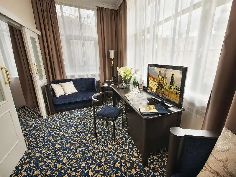 Standard Junior Suite