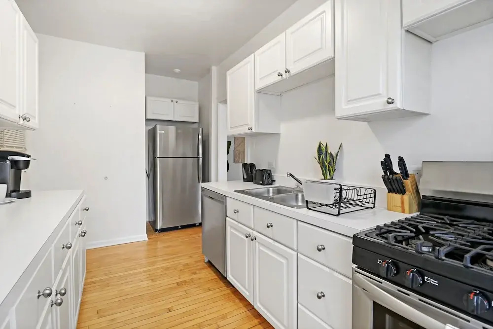 Peaceful 1BR Escape in Evanston - Hinman - фото 10