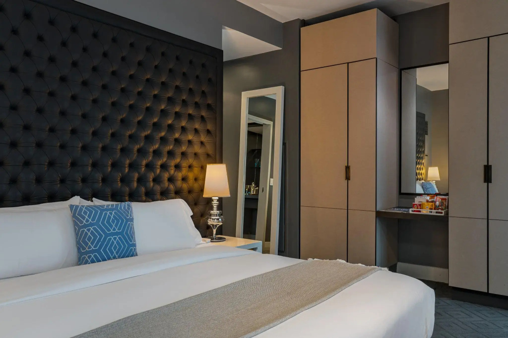 Presidential Suite