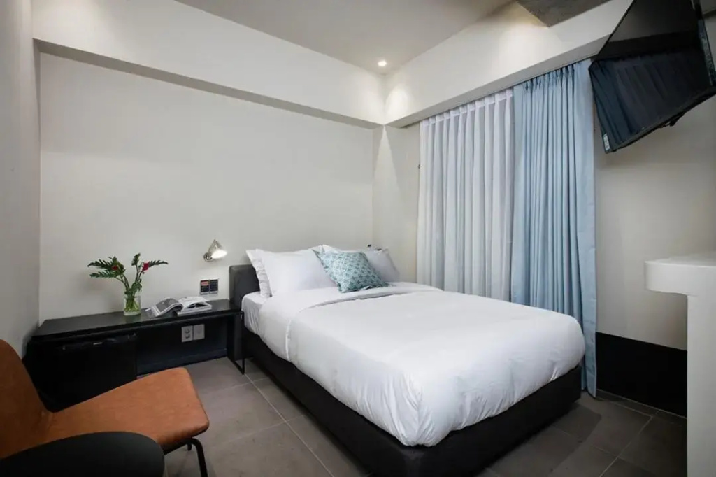 Superior Double room (full double bed)