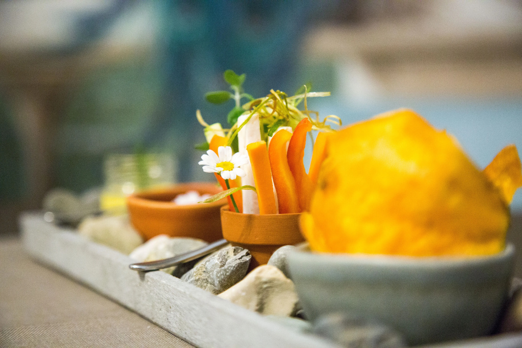 Food & Beverage