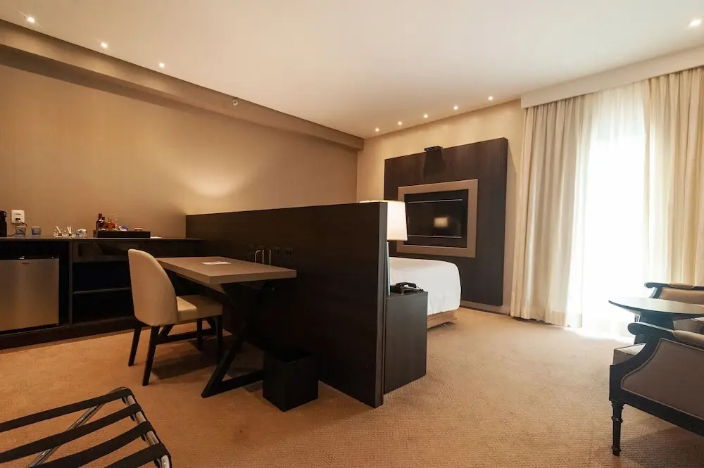 Royal Double Suite with balcony (full double bed)