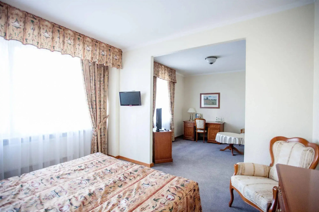 Hotel photo 11
