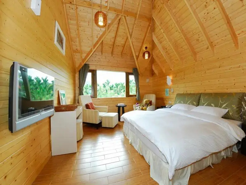 Double Suite (full double bed)