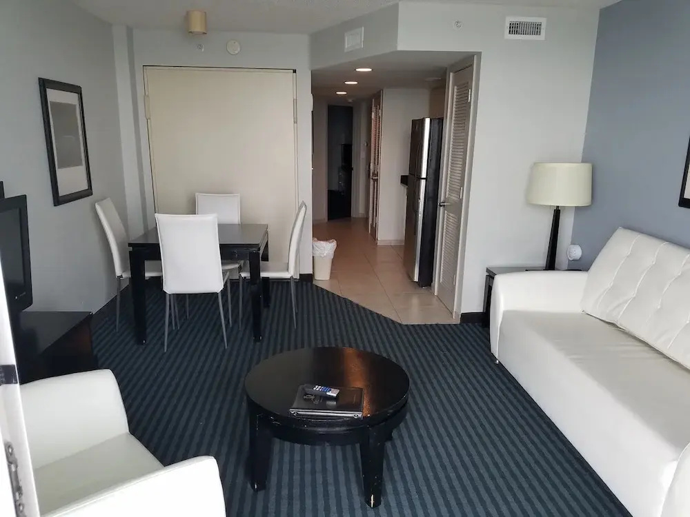 1 Bedroom Standard Quadruple room with balcony and oceanfront