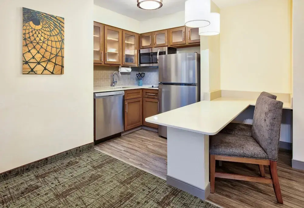 1 Bedroom Standard Suite