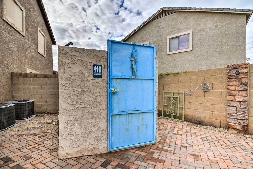 3 Mi to Golf: Home w/ Outdoor Oasis in Surprise