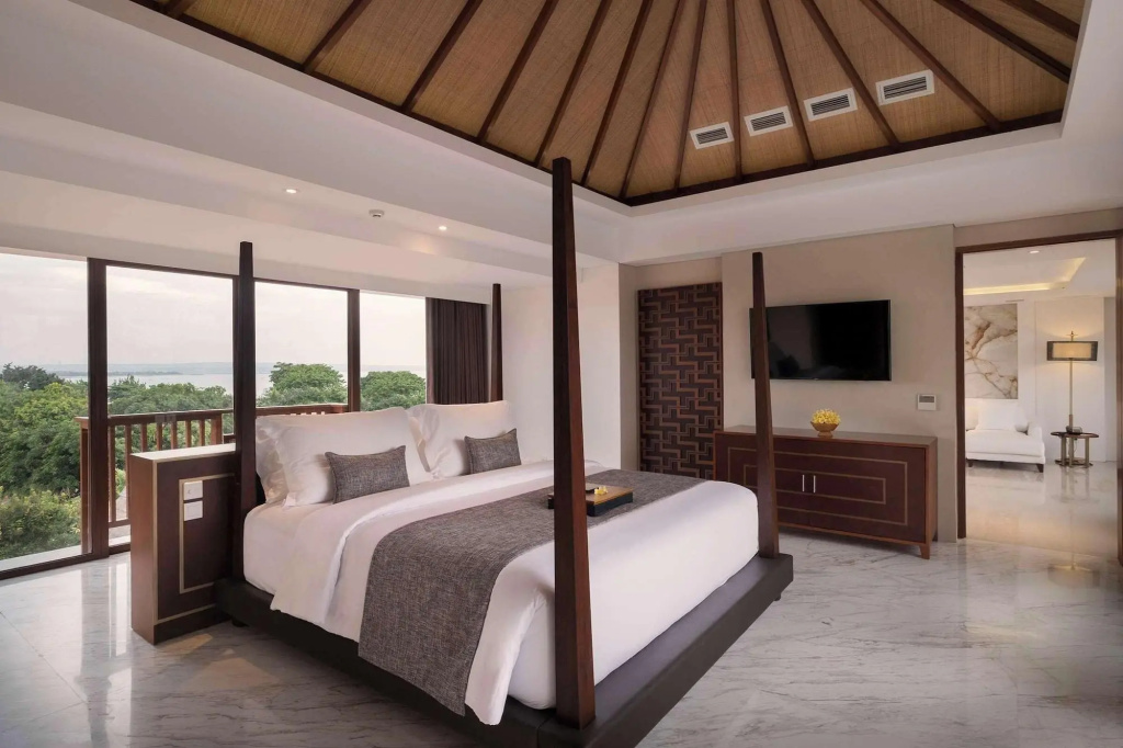 Royal Suites at The Bandha — фото