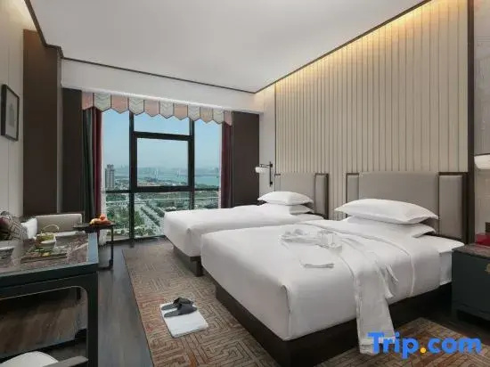 Standard room with city view