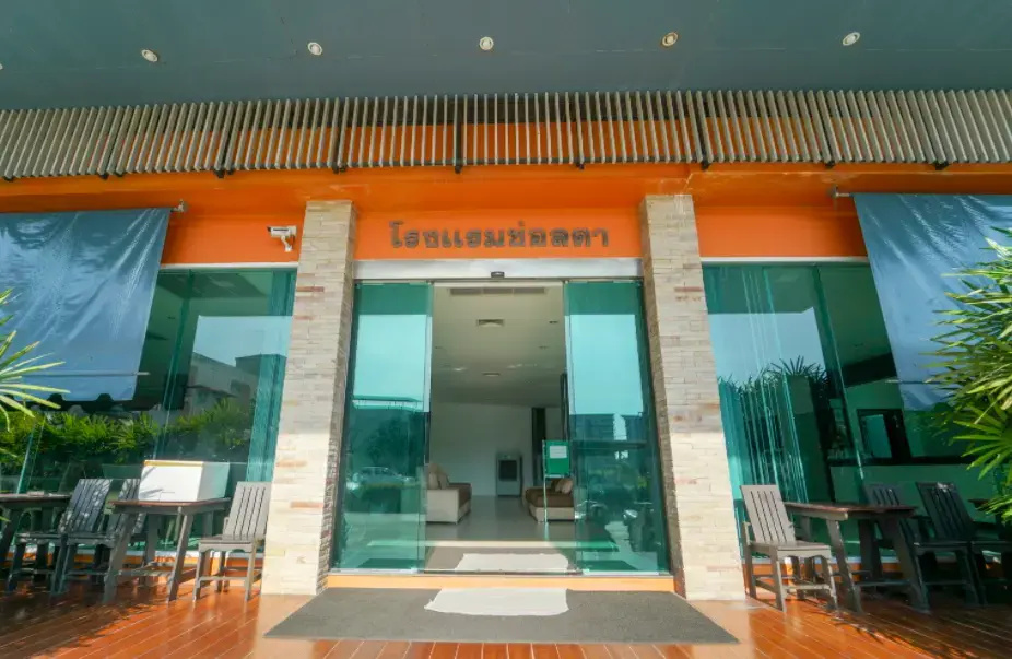 chawlada hotel