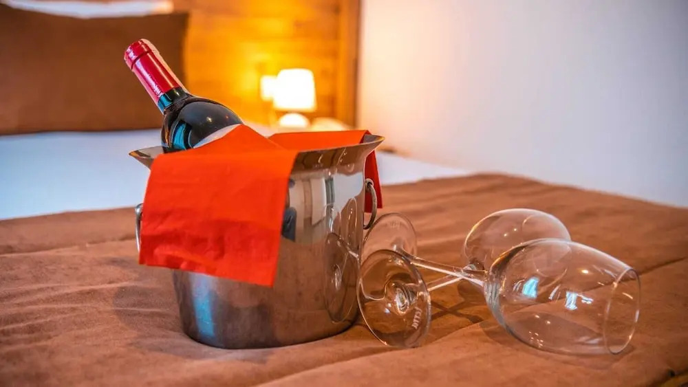 Апартаменты Comfort в Voswos Garage Coffee & Hotel