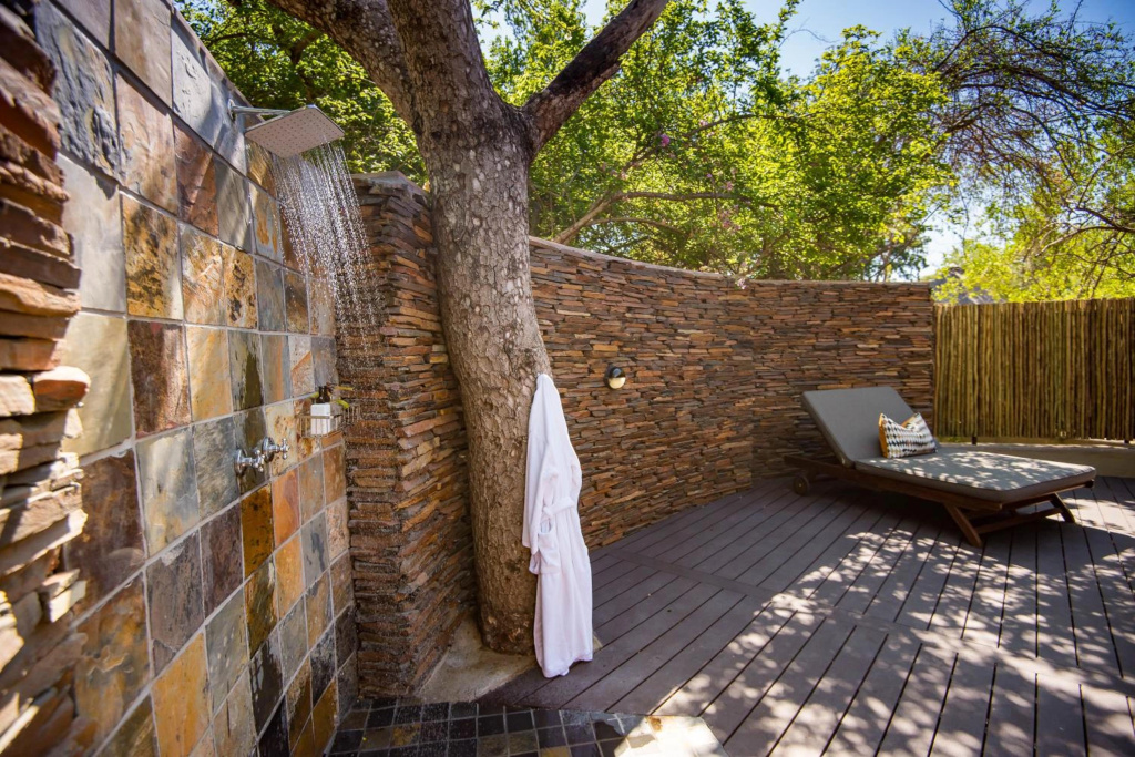 Inyati Game Lodge
