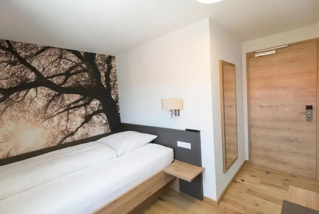 Landgasthof Zahn - Moderne Unterkunft - Chambres