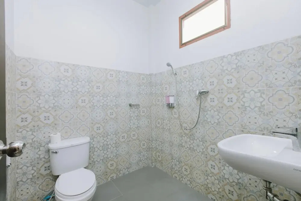 Бунгало с балконом в Kataonsea Bungalows