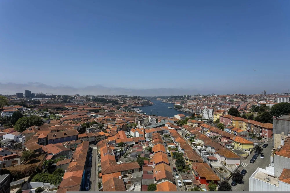 Liiiving in Gaia - Douro Balcony View