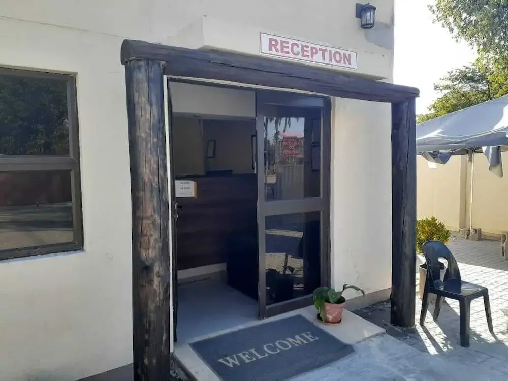 Etang Guest House