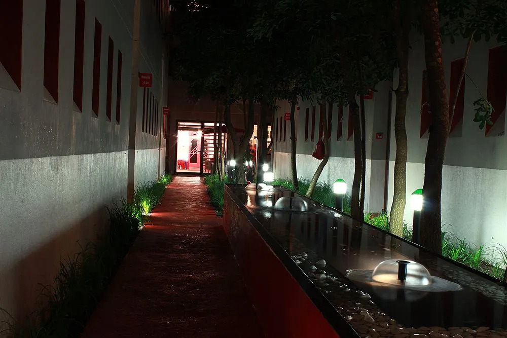 Hotel 64 on Gordon - фото 18