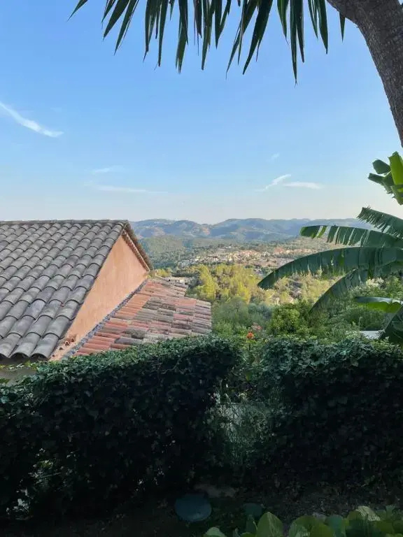 Charmant rez de villa en provence