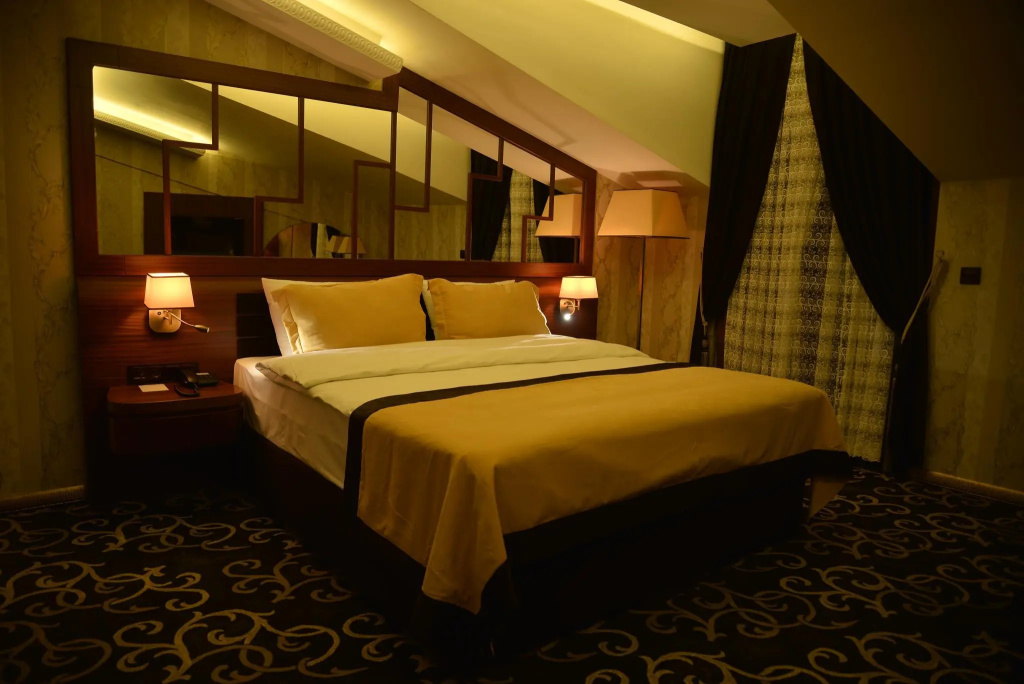Standard Double room (full double bed)