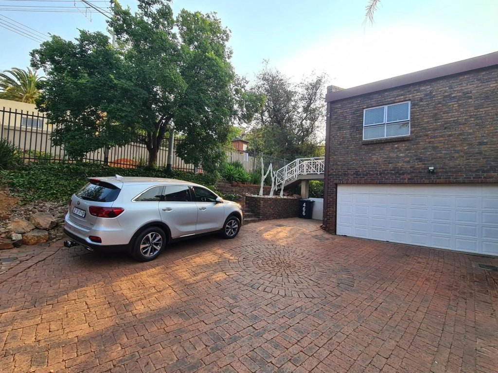 Waterkloof Glen Flatlet