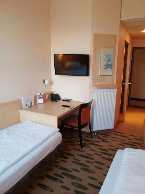 Economy Double room (twin beds)