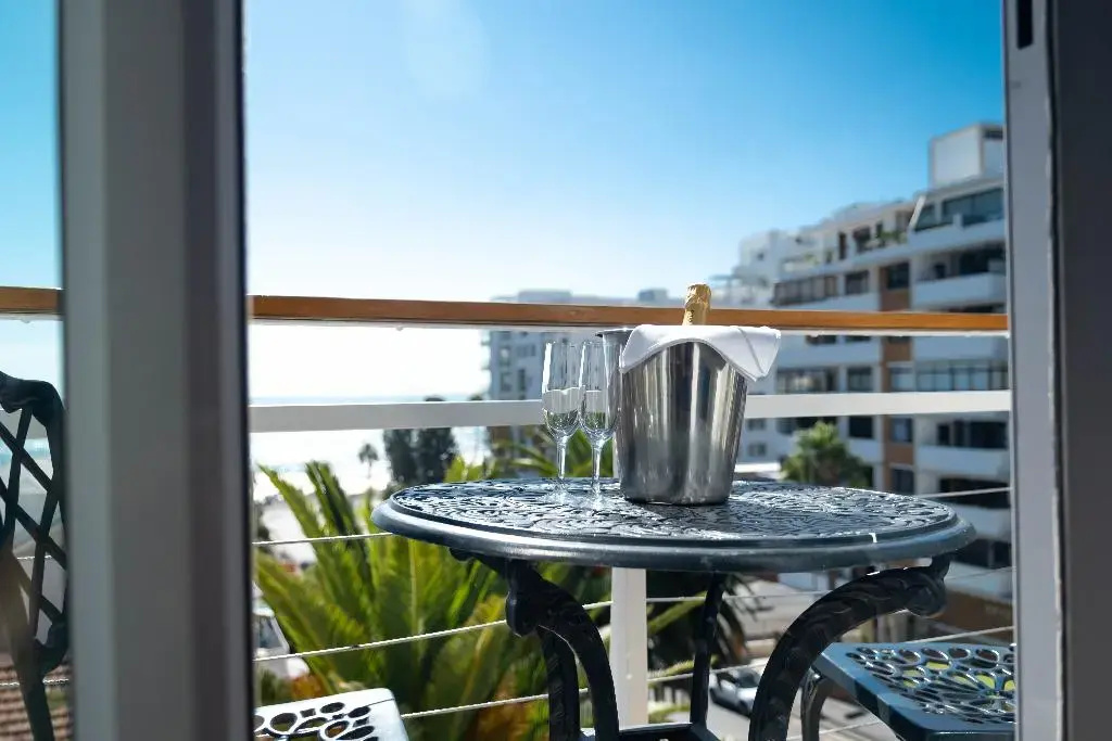 The Bantry Bay Aparthotel by Totalstay - Général