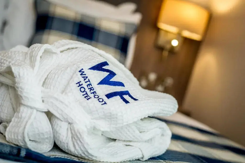 Waterfoot Hotel - Tap to explore photos