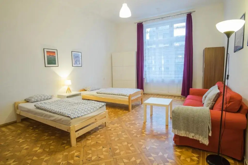 Economy Double room (twin beds)