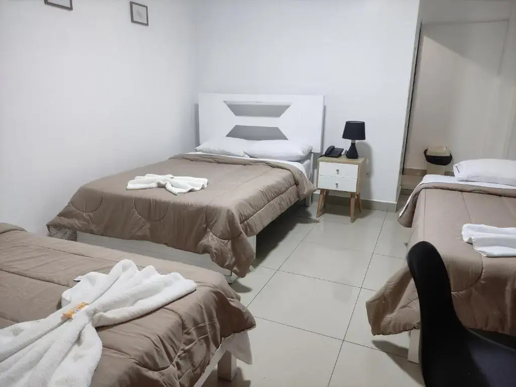 Standard Triple room